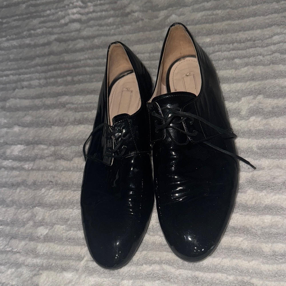 Prada Black Oxfords Sleek Leather Design